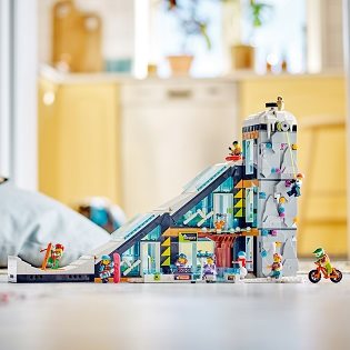 LEGO® City 60366 Ski and climbing area LEGO® City 60366 Ski and climbing area