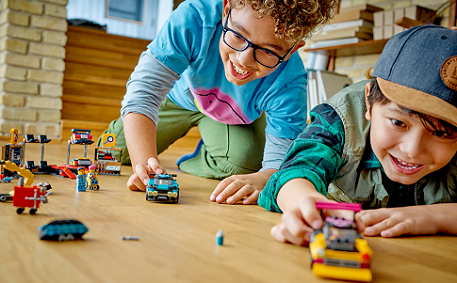 LEGO® City 60389 Tuning Workshop