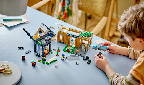 LEGO® City 60398 Familienhaus und Elektroauto