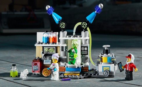 LEGO Hidden Side 70418 J B. a její laboratoř plná duchů LEGO Hidden Side 70418 J B. a její laboratoř plná duchů
