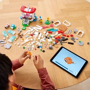 LEGO® Super Mario™ 71407 Katzen-Peach-Anzug und Eisturm Erweiterungsset