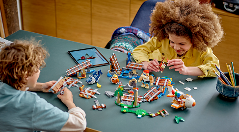 LEGO® Super Mario™ 71425 Diddy Kong's Mine Cart Ride - Expansion Set LEGO® Super Mario™ 71425 Diddy Kong's Mine Cart Ride - Expansion Set