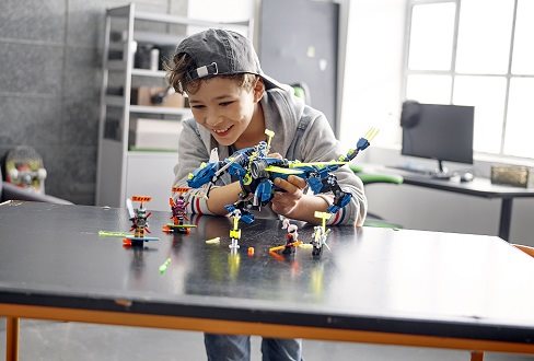 LEGO Ninjago 71711 Jay's Cyber Dragon LEGO Ninjago 71711 Jay's Cyber Dragon