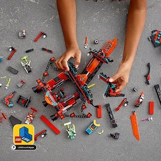 LEGO Ninjago 71712 Empire Temple of Madness 