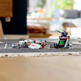 LEGO Star Wars 75235 Útěk z příkopu se stíhačkou X-Wing LEGO Star Wars 75235 Útěk z příkopu se stíhačkou X-Wing
