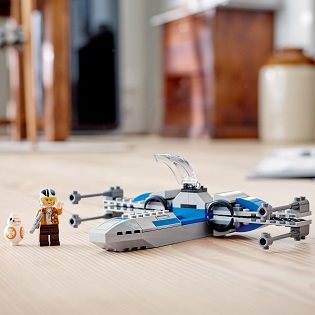 LEGO Star Wars TM 75297 Fighter X-wing Resistance 