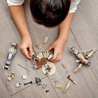 LEGO Star Wars 75299 Trouble on the planet Tatooine