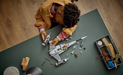 LEGO Star Wars 75325 Mandalorianova stíhačka N-1