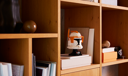 LEGO® Star Wars™ 75350 Clone Commander Cody's Helmet LEGO® Star Wars™ 75350 Clone Commander Cody's Helmet