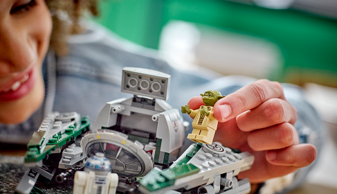 LEGO® Star Wars™ 75360 Yodova jediská stíhačka