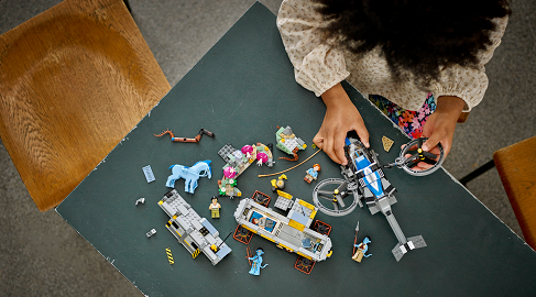 LEGO® Avatar 75573 Fliegende Berge: Station 26 und RDA Samson