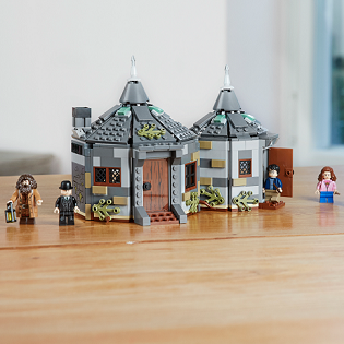 LEGO Harry Potter 75947 Hagrid's Hut: Buckbeaks Rescue