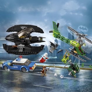 LEGO Superhelden 76120 Batmans Flugzeug und The Riddlers Theft 