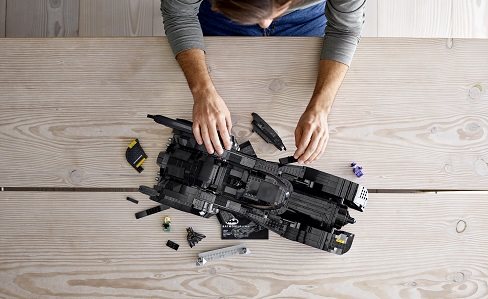 LEGO Superhelden 76139 Batmobile 1989