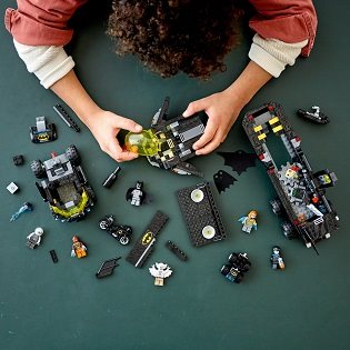 LEGO Super Heroes 76160 Mobile Bat Base 