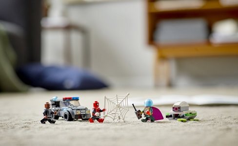 LEGO® Marvel Spider-Man 76184 Spider-Man vs. Mysterio’s Drone Attack