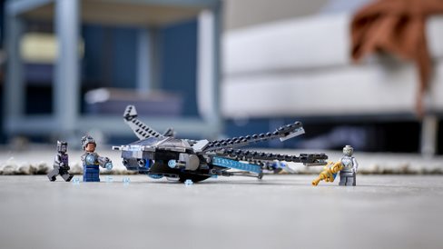 LEGO Super Heroes 76186 Black Panther and the Dragon Plane