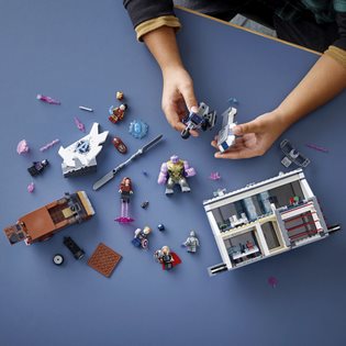 LEGO Super Heroes 76192 Avengers: Endgame Final Battle
