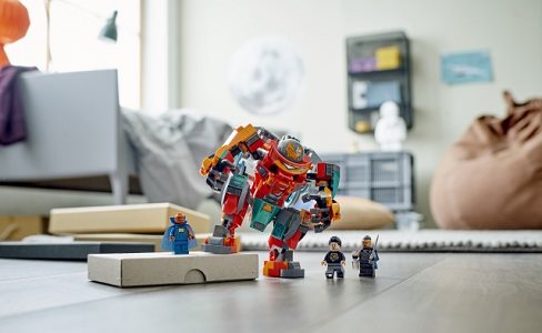 LEGO Marvel Avengers 76194 Tony Stark's Sakaarian Iron Man LEGO Marvel Avengers 76194 Tony Stark's Sakaarian Iron Man