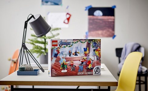LEGO Super Heroes 76196 The Avengers Advent Calendar 