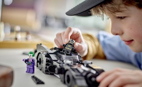 LEGO DC Batman 76224 Batman vs. Joker: The Batmobile Chase