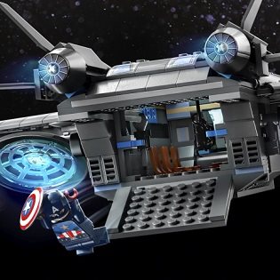 LEGO Marvel 76248 Avengers Quinjet Fighter