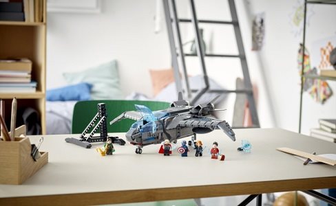 LEGO Marvel 76248 Avengers Quinjet Fighter