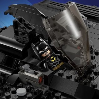 LEGO DC Batman 76265 Batwing: Batman vs. Joker