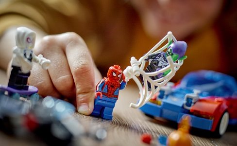 LEGO stavebnica LEGO® Marvel 76279 Spider-Manovo pretekárske auto a Venomov Zelený goblin