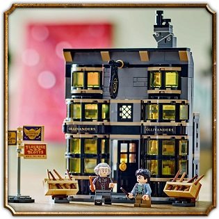 LEGO Stavebnica Harry Potter™ 76439 Ollivanderův obchod a Obchod madame Malkinové
