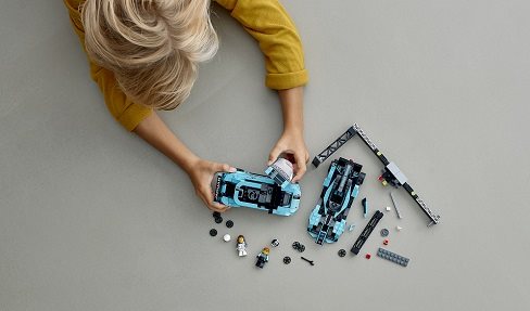  LEGO Speed Champions 76898 Formula E Panasonic Jaguar Racing GEN2 car & Jaguar I-PACE eTROPHY
