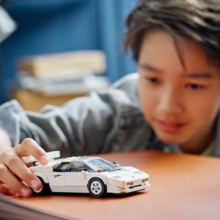 LEGO Speed Champions 76908 Lamborghini Countach 