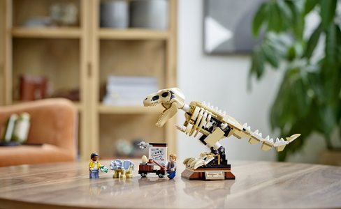 LEGO Jurassic World 76940 T. rex Dinosaur Fossil Exhibition LEGO Jurassic World 76940 T. rex Dinosaur Fossil Exhibition