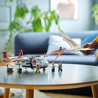 LEGO® Jurassic World™ 76947 Quetzalcoatlus - Airplane Ambush