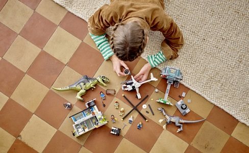 LEGO Jurassic World 76949 Attack of the Giganotosaurus and Therizinosaurus LEGO Jurassic World 76949 Attack of the Giganotosaurus and Therizinosaurus
