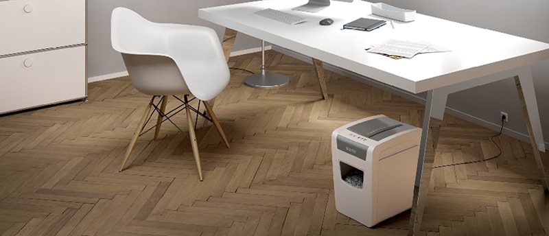 LEITZ IQ Slim Home Office P4