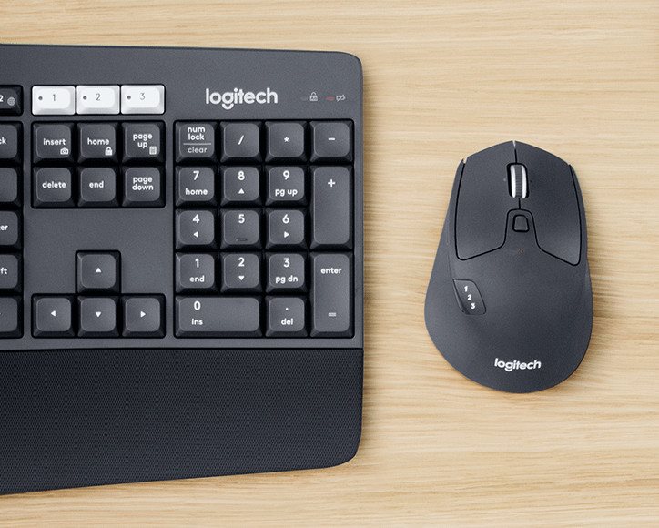 Klávesnice Logitech - LED indikace