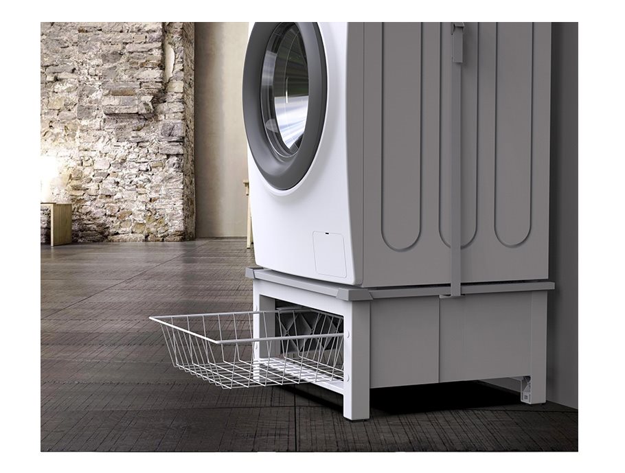 Practical pull-out basket