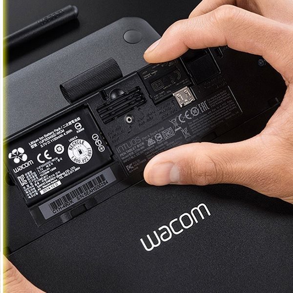 Wacom Intuos Comic Black Pen&Touch S