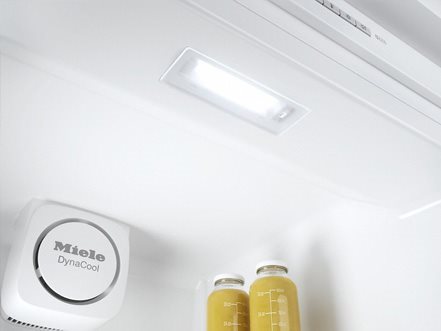 LED osvetlenie vnútorného priestoru chladničky Miele KFN 15842 D edt/sk