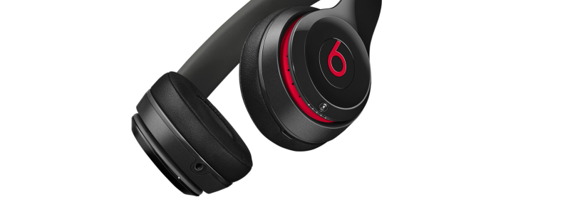Beats Solo2 Wireless - black