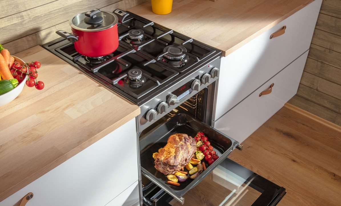 XXL deep baking tray for preparing larger meals