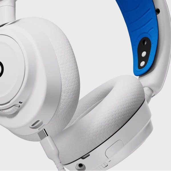 SteelSeries Arctis Nova 7P White Gaming Headset