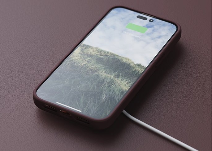 Njord Genuine Leather Case