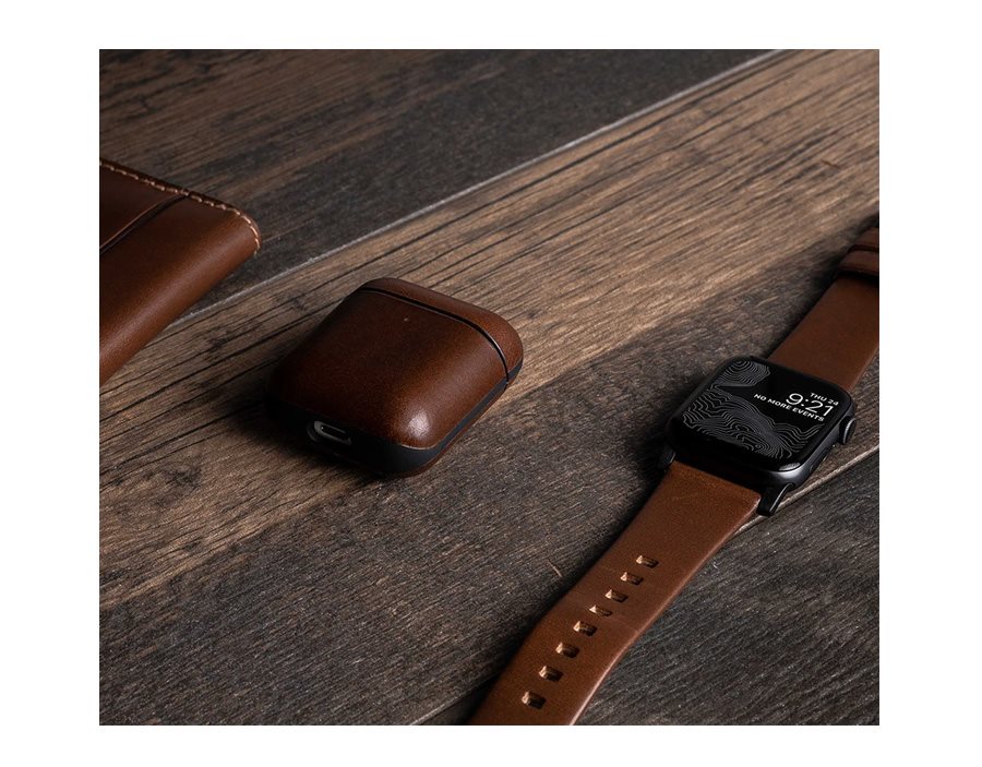Nomad Leather Case Brown Apple AirPods Dokonalá ochrana
