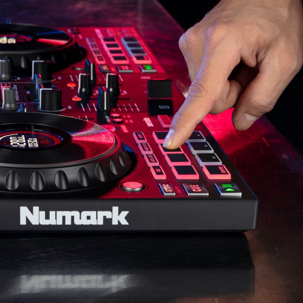 Mixtrack Numark Platinum FX