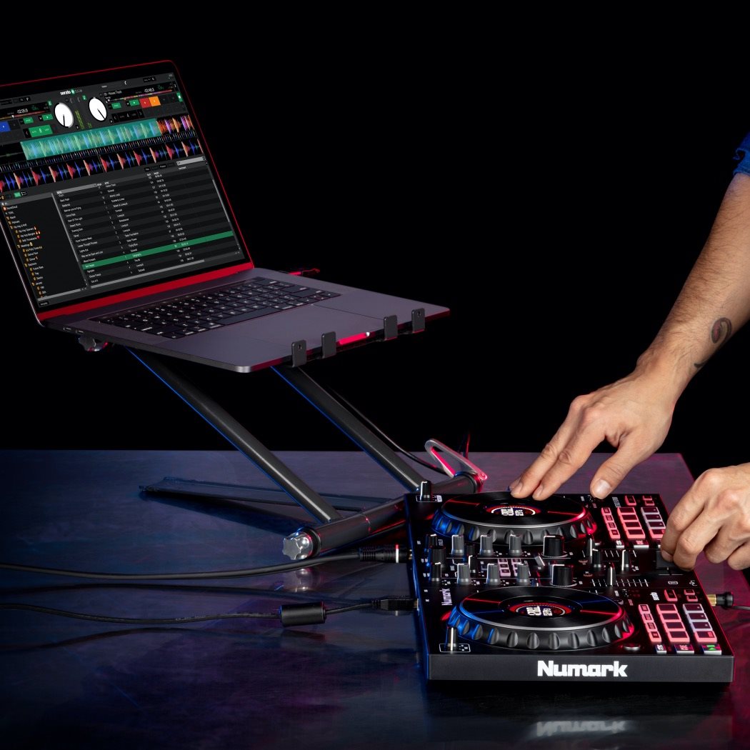 Mixtrack Numark Platinum FX