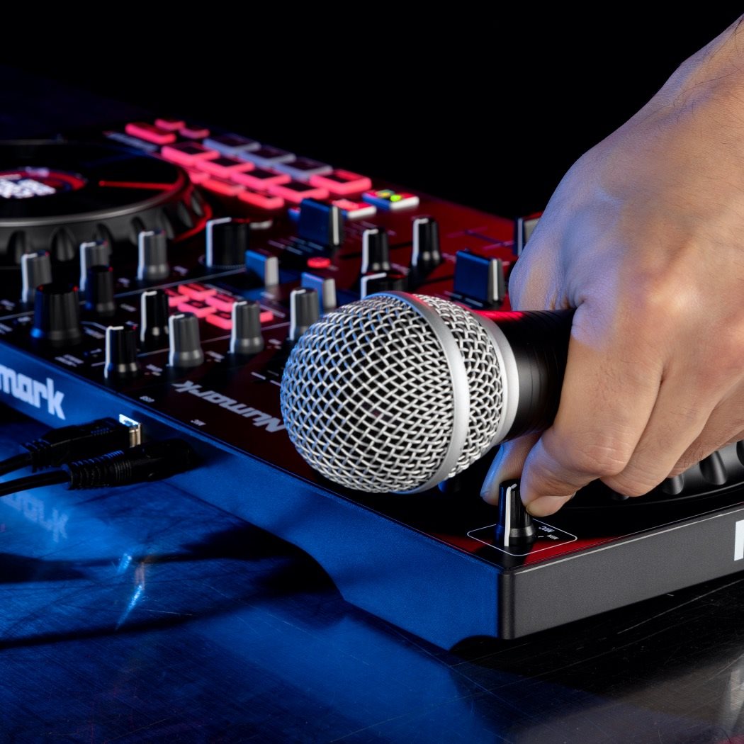Mixtrack Numark Platinum FX