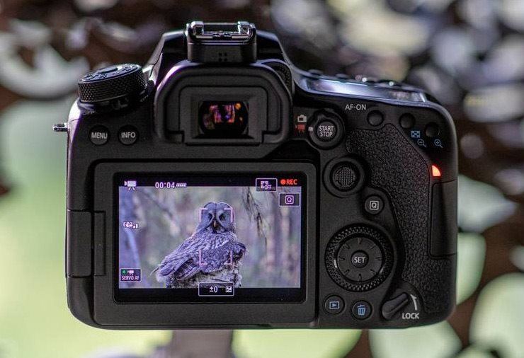 Canon EOS 90D