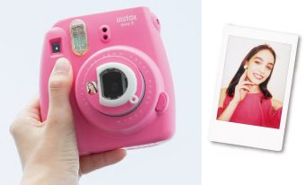 Pořízení originálních selfie nebylo nikdy jednodušší Instantní Fujifilm Instax Mini 9 - originální selfie